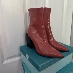 Jeffrey Campbell Lasiren Bootie (Women)
DARK ROSE CRINKLE PATENT